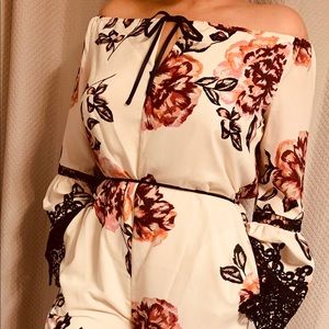 NWOT Guess floral lace romper